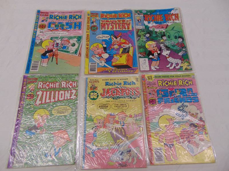 lot 2098 image: 13 Richie Rich Comics