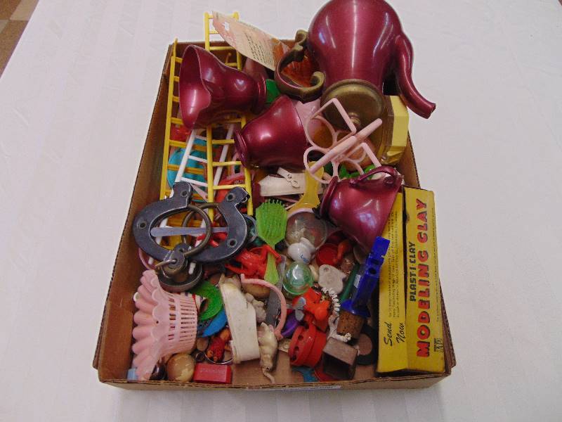lot 2102 image: Toy Lot