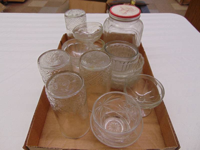 lot 2106 image: Misc. Glassware