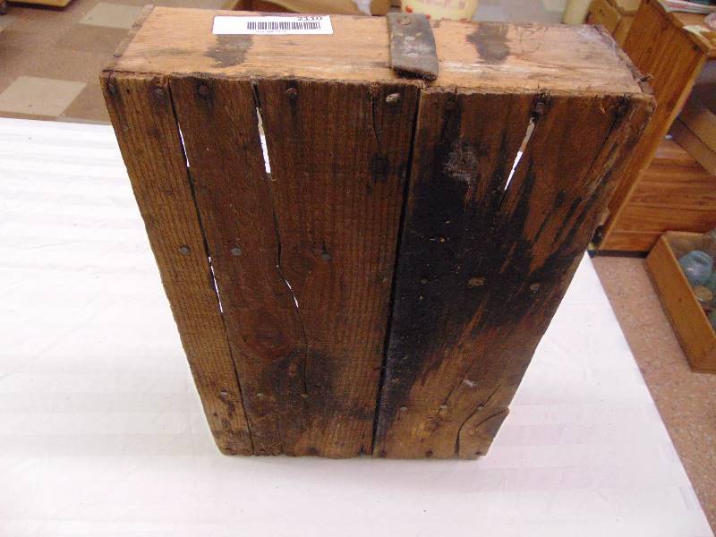 lot 2110 image: Divided Wood Crate