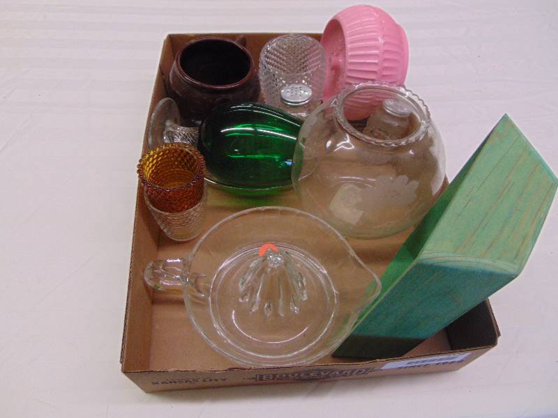 lot 2128 image: Misc. Glass