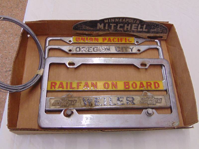 lot 2137 image: License Plate Frames