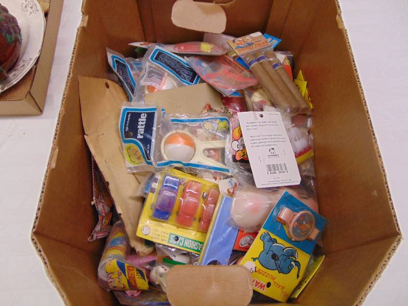 lot 2185 image: Misc. Toys