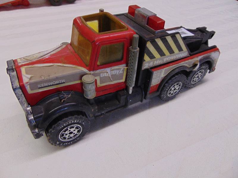 lot 2193 image: Kenworth Tow Truck