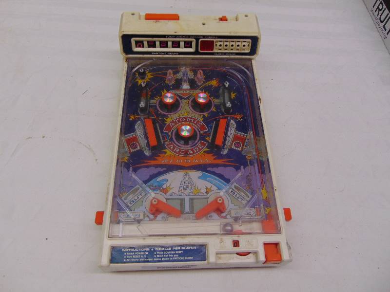 lot 2253 image: Pinball Game