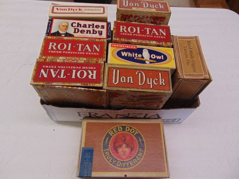 lot 2255 image: Cigar Boxes