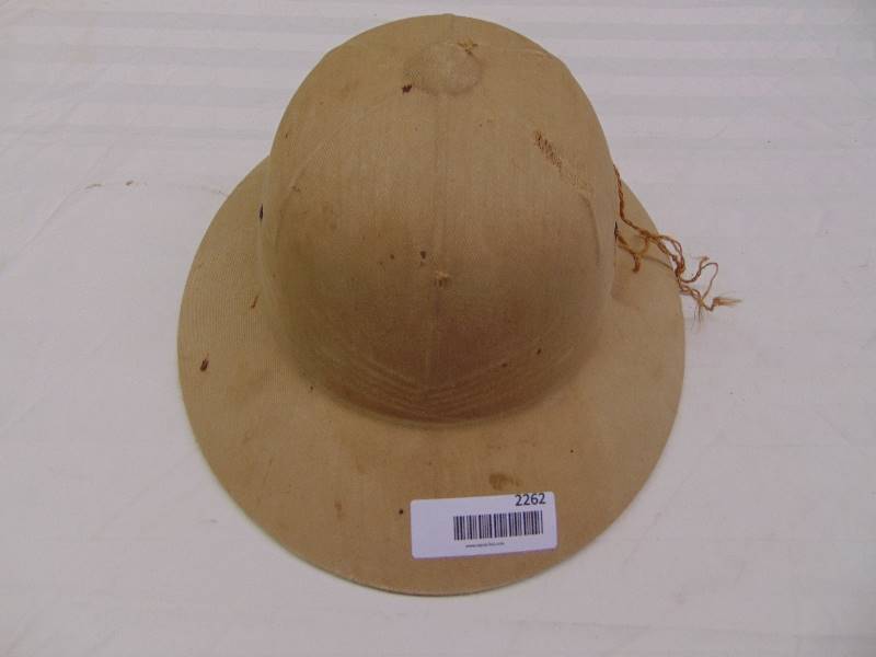 lot 2262 image: Safari Hat
