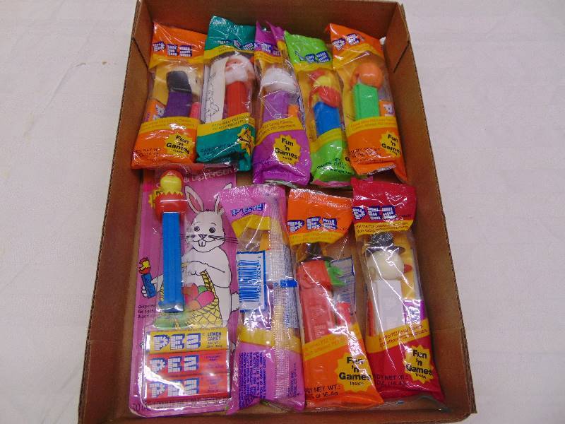 lot 2265 image: Pez Dispensers