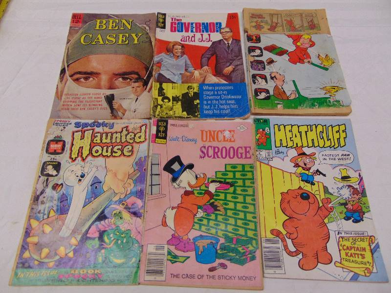 lot 2281 image: Assorted Comics