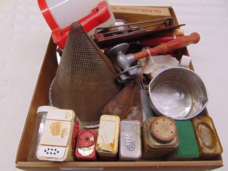 lot 2338 image: Vintage Kitchen Utensils, etc.