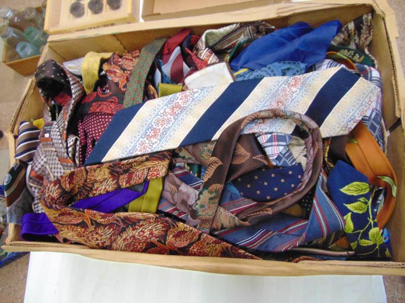 lot 2354 image: Assorted Ties