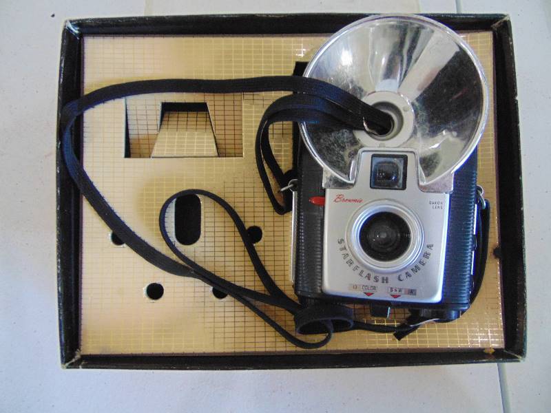 lot 2366 image: Kodak Camera