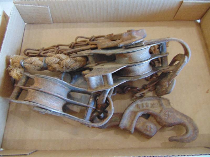 lot 2379 image: Double Pulleys