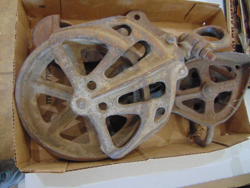lot 2397 image: Pulleys