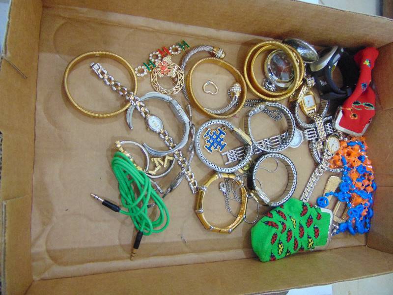 lot 2404 image: Assorted Watches