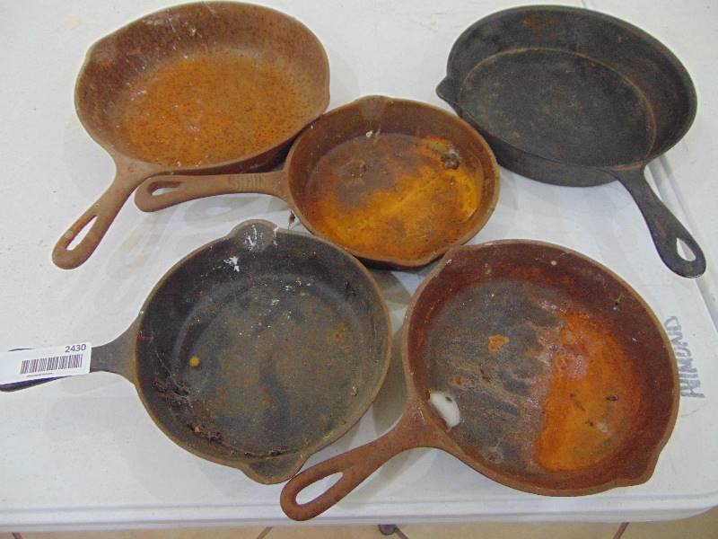 lot 2430 image: Cast Iron Skillets