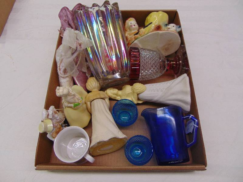 lot 2227 image: Misc. Avon