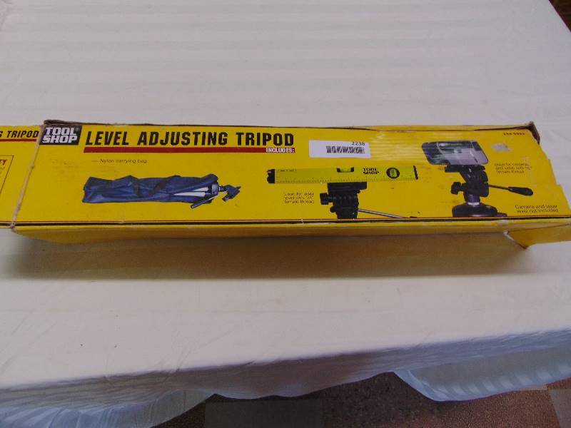 lot 2238 image: Level Adjusting Tripod