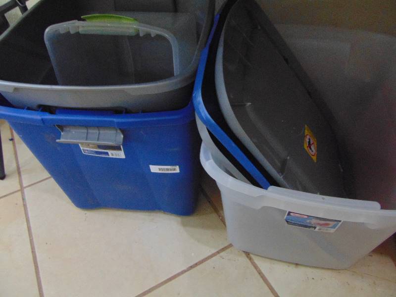 lot 2439 image: Plastic Totes wLids