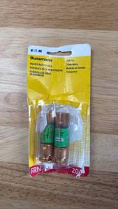 lot 171 image: Eaton Bussmann 250 Vac Time-delay Heavy Duty Fuses 20A - Retail $15
