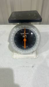 lot 86 image: Healthometer Kitchen Scale with Black Platform 29kg