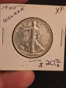 lot 60 image: 1944 XF Walking Liberty Silver half dollar