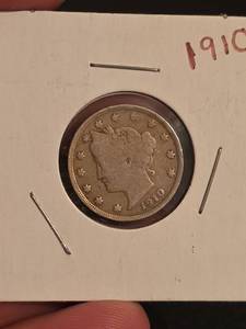 lot 96 image: 1910 V nickle