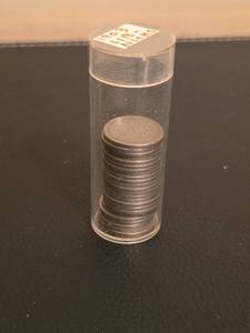 lot 184 image: Lot of V nickles