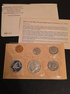 lot 195 image: 1965 Uncirculated coin set