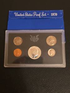 lot 204 image: 1970 US Proof Uncirculated coin set