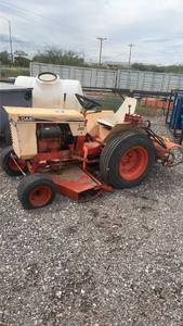 lot 202 image: Case 195 Lawn Mower Tractor with Power-Lift Mower Deck and Hydra-Static Drive