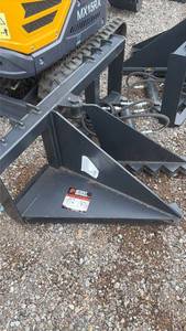 lot 214 image: Tree puller Hydraulic Skid Steer Attachment Bucket with Quick Coupler