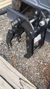 lot 217 image: Mini ex grapple