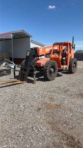 lot 231 image: JLG SkyTrak 8042 Telehandler 42 ft Boom (must stay until 10-7)