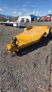 lot 252 image: Fleming Trailers Inc Tandem Axle Equipment Trailer