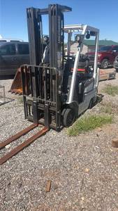 lot 284 image: UniCarriers 40 LP Forklift MCP1F1A20LV