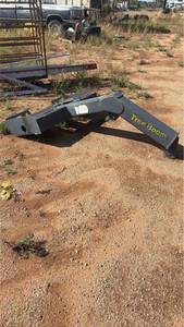 lot 409 image: Tree Boom Tractor Attachment with Quick-Attach