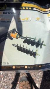 lot 723 image: Landhonor SAD-12-23C Hydraulic Post Hole Digger Driver Bit 1500 ft-lbf