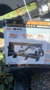 lot 748 image: LandHonor 3-Point Hitch Adapter PHA-16-2C 25 HP 3000 PSI
