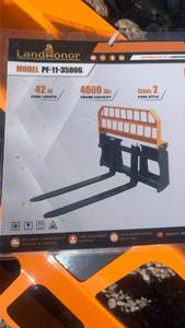 lot 755 image: LandHonor 42 in Pallet Fork 4000 lbs Class 2 PF-11-3500G