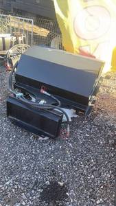 lot 285 image: Mini skid Sweeper Attachment with Orange Brush Assembly