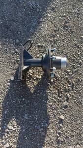 lot 63 image: Container hub kit 8 lug