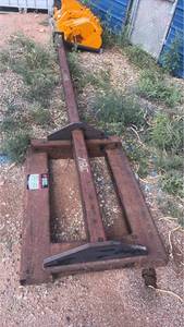 lot 678 image: Pallet Forks Skid Steer Attachment