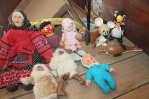 lot 4586 image: Vtg. Made in Japan Animals and More Dolls