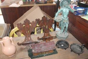 lot 4636 image: Wood Dcor Shelves and More