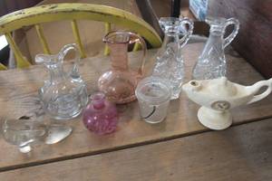 lot 4649 image: Vintage Cruets and More