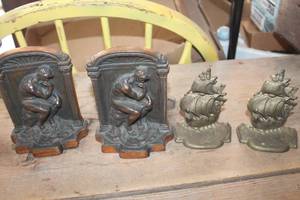 lot 4652 image: Vintage Metal Bookends