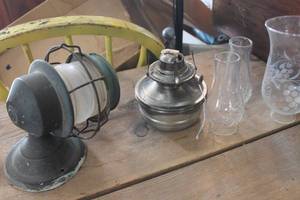 lot 4679 image: Vintage Oil Lamp Base and More