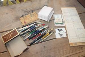 lot 4765 image: Vintage Advertising Pens, Calendars and More