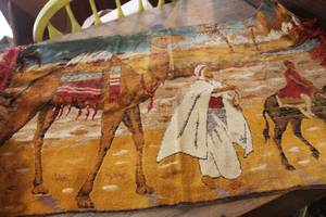 lot 4809 image: Vintage Camel Scene Tapestry 21 x 35